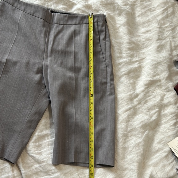 Shorts in taupe grey, perfect for the office in summer - Picture 5 of 5